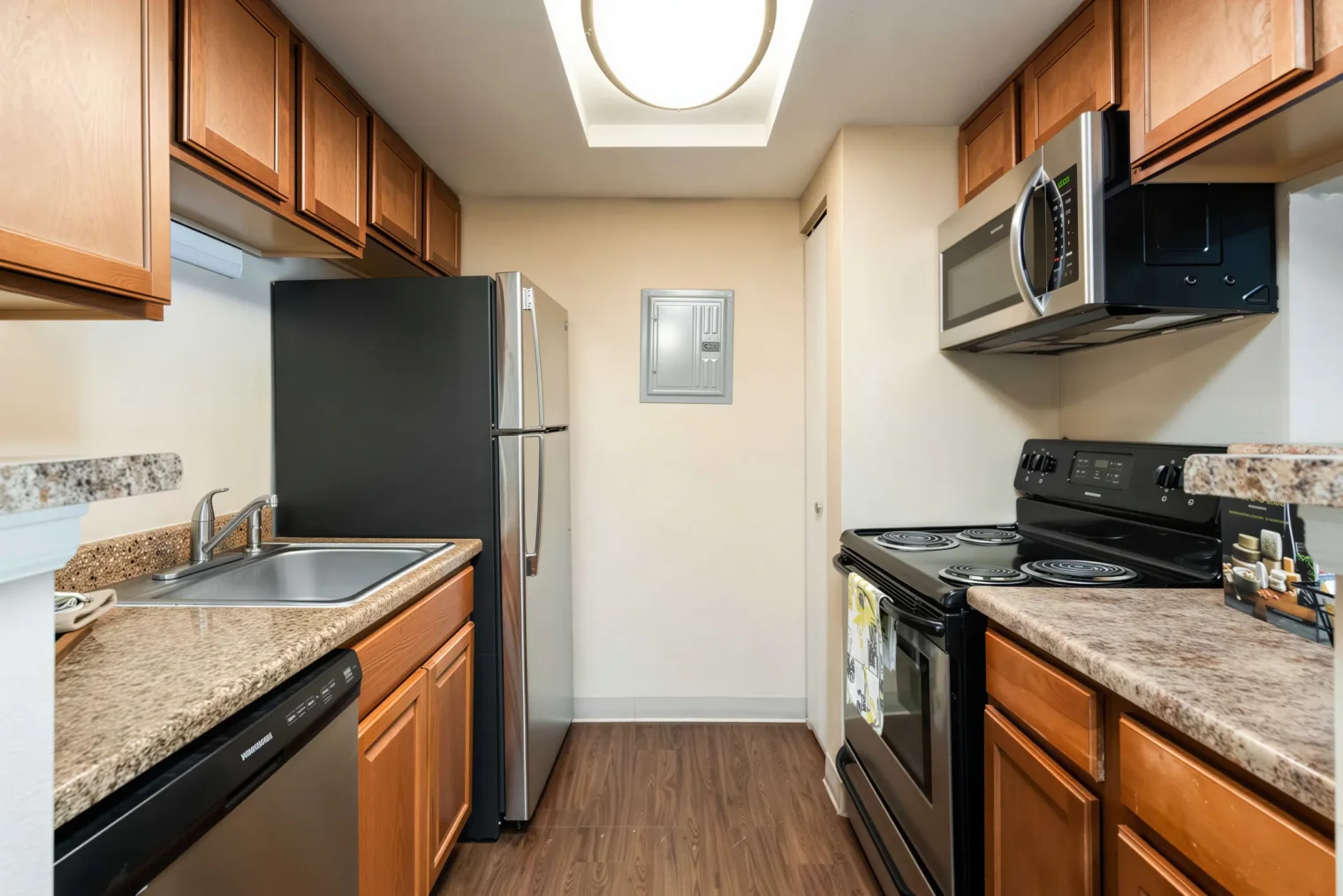 Oak Ridge Apartments Aurora 16