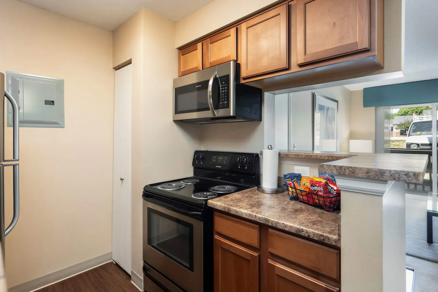 Oak Ridge Apartments Aurora 4